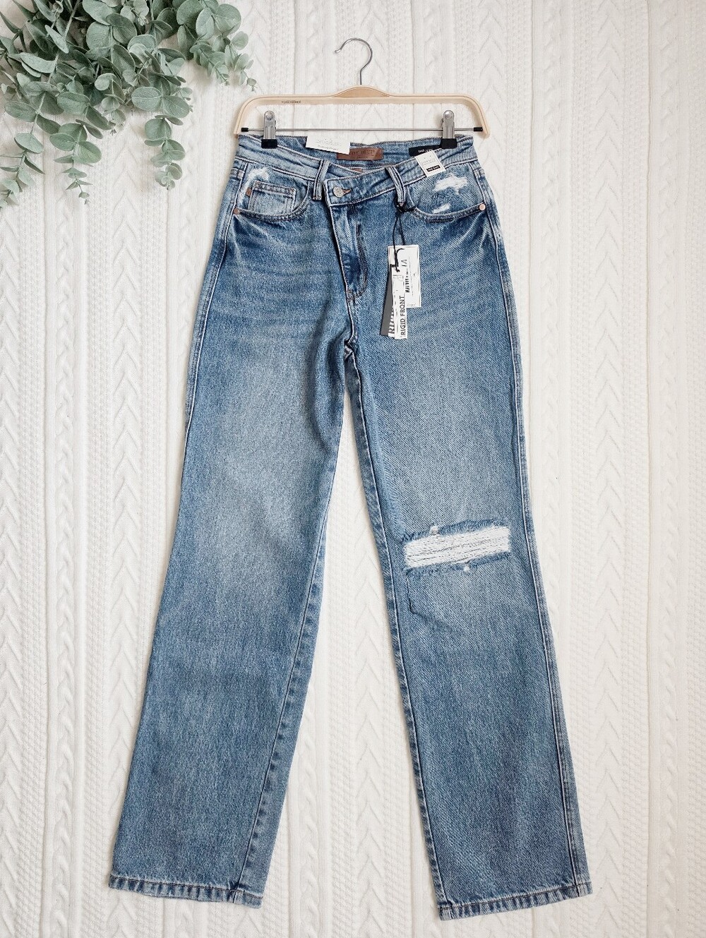 Judy Blue Criss Cross Rigid Magic Straight Dad Jeans Stretch HR Medium 3/26 NEW - Picture 2 of 11